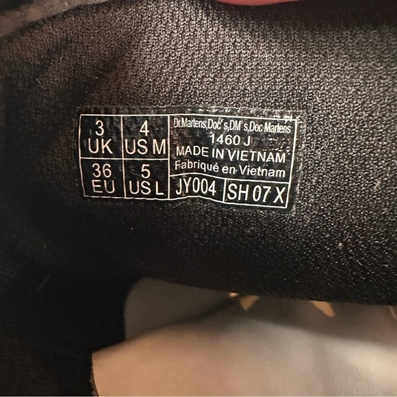 Dr. Martens White Lace Up Boots Women’s 5 FLAWS - Picture 8 of 8